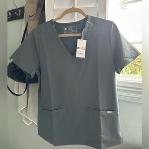 FIGS BONSAI SCRUB SET NWT